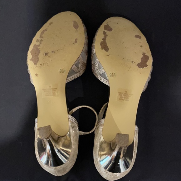 Alex Marie gold dress shoe. Worn for a wedding 1 night Good Condition - Picture 4 of 4